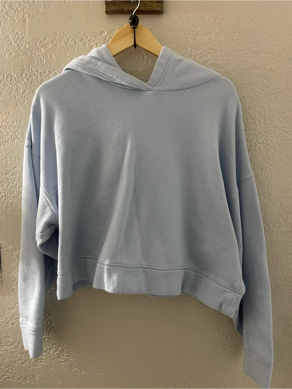 Old Navy Women’s Cozy Light Blue Hooded Pullover Crop Sweater XL